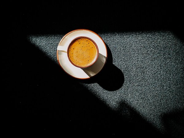 Découvrez des vêtements vintage uniques à prix réduits !